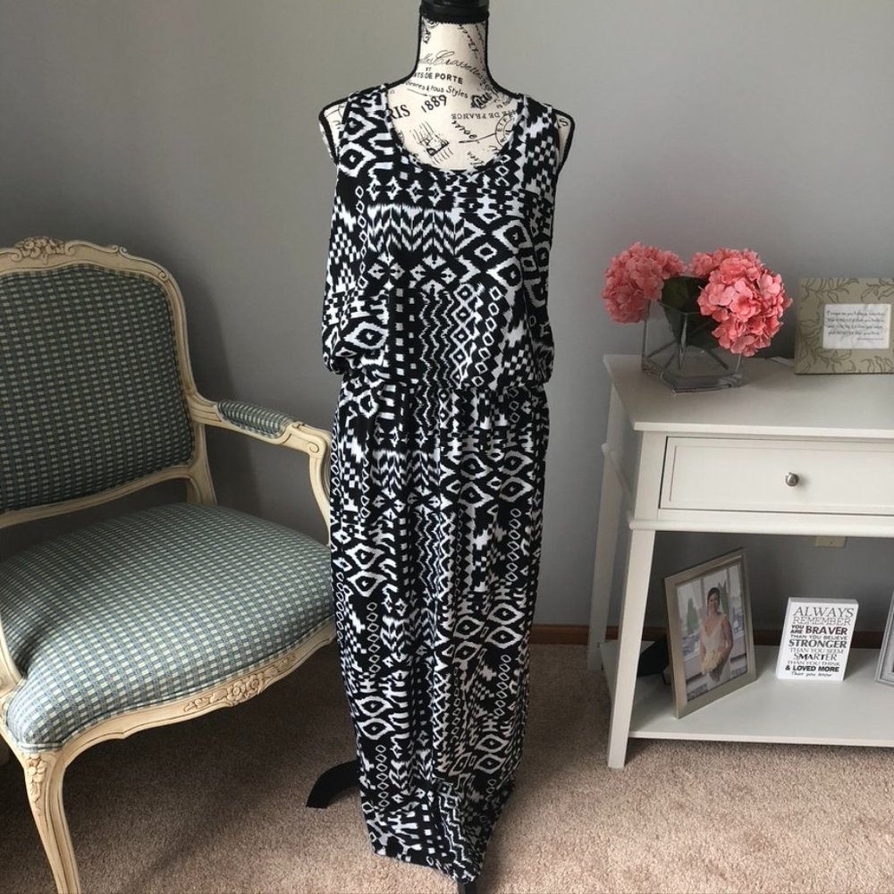 Black and White Maxi Dress